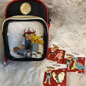 Pokémon Ash & Pikachu Pin Display Crossbody Bag 6 Pokemon Pins Lapras Butterfree